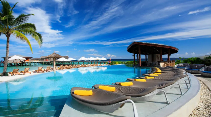 Centara Ras Fushi Maldives Resrot & Spa